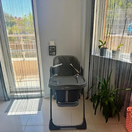 Apartment Cozy With Parking Lot *