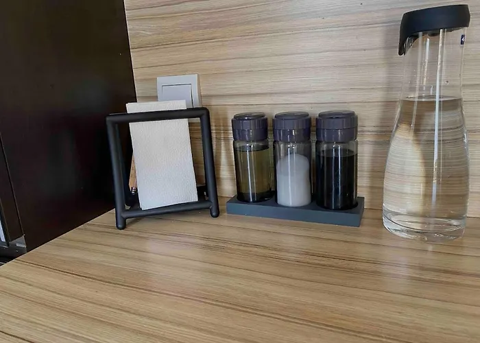 Apartment Cozy With Parking Lot *