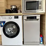 Apartment Cozy With Parking Lot *