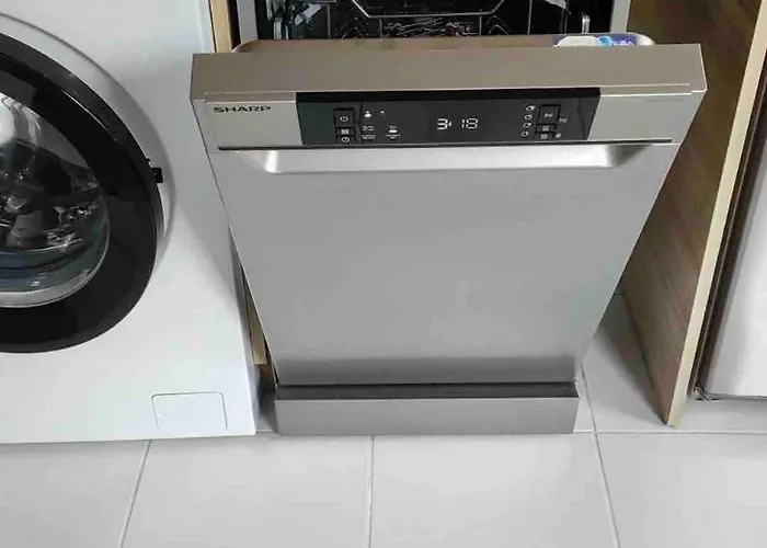 Cozy With Parking Lot Апартаменты Варна